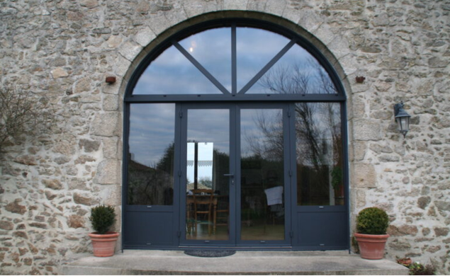 Porte d'entrée arrondie vitrée - Gabard