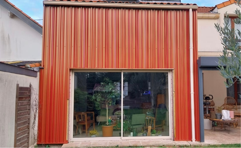 Bardage métallique coloré 2