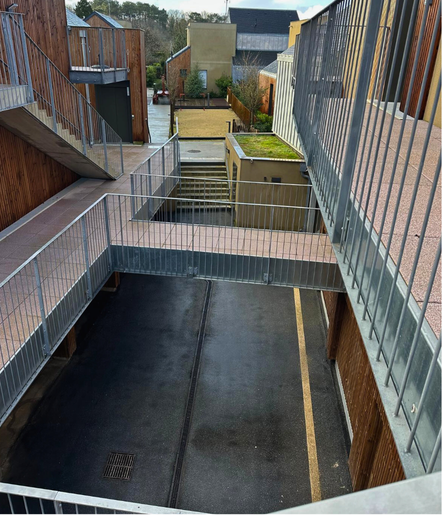 Garde-corps barreaudés en acier galvanisé (2)